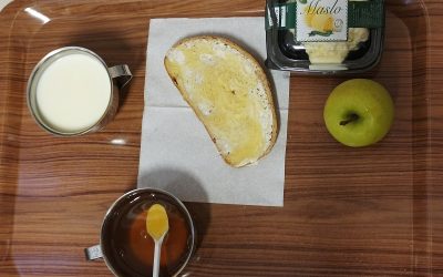 Med, maslo in kruh – naša tradicija