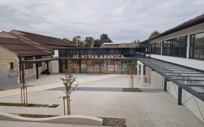 Uradne ure v času šolskih počitnic